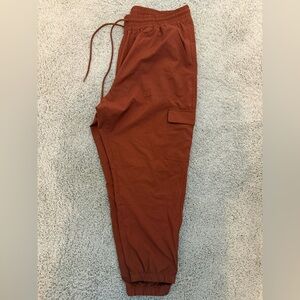 Old Navy Women’s Stretchtech Quick Dry pants Rust XL